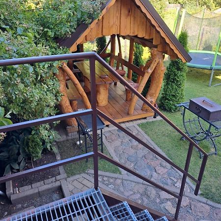 Zelta Pirts Guest House Ventspils Bagian luar foto