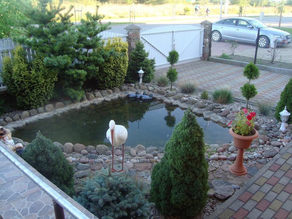Zelta Pirts Guest House Ventspils Bagian luar foto