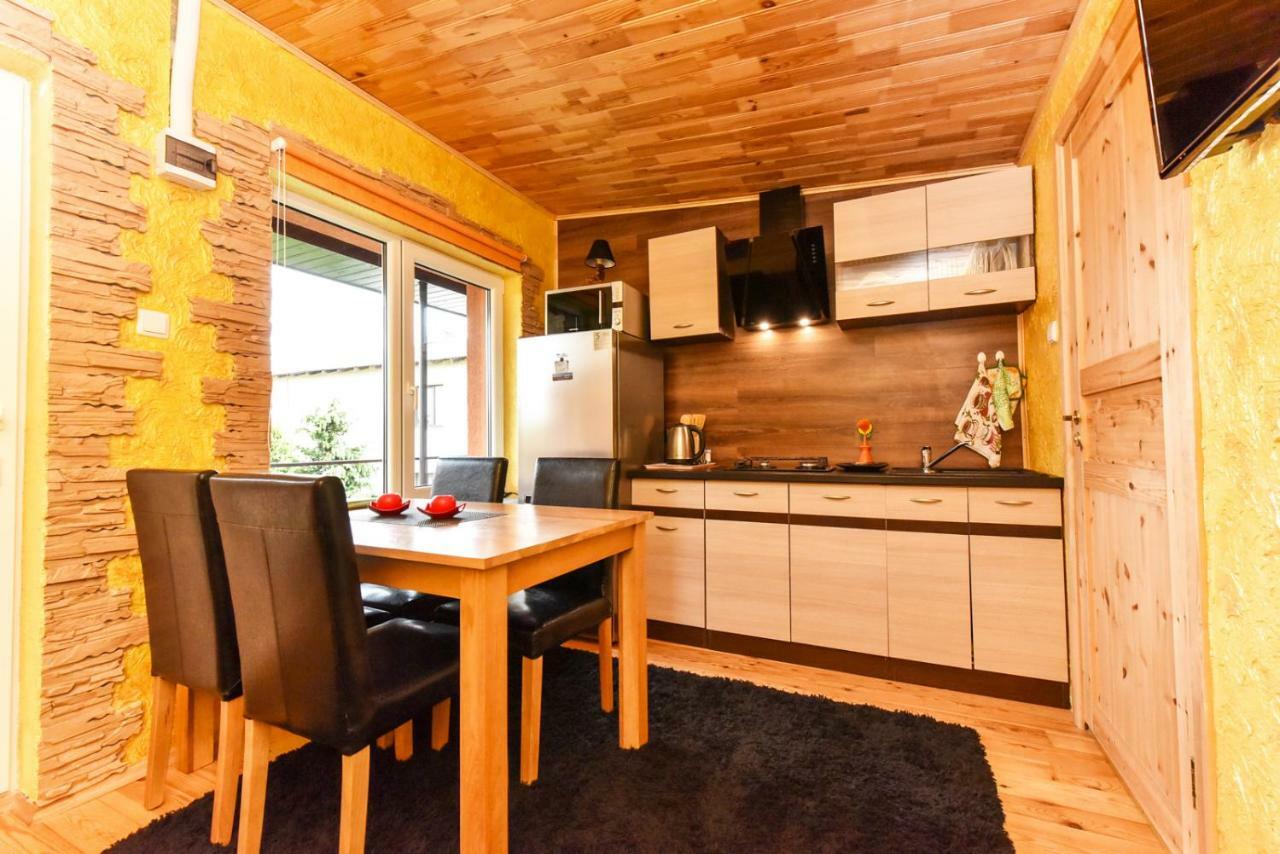 Zelta Pirts Guest House Ventspils Bagian luar foto